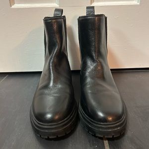 Lucky Brand Lugsole Chelsea Boots